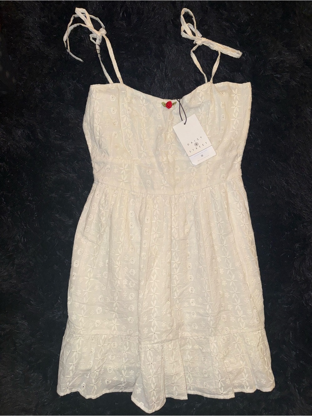 Daisy Street NWT White Broderie Eyelet Tie Strap Mini Dress Size M